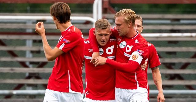 瞬息万变的 瞬息万变的