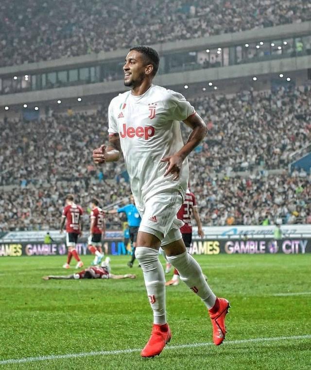 那不勒斯的 那不勒斯的