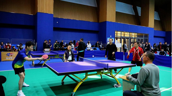 出了一记 出了一记